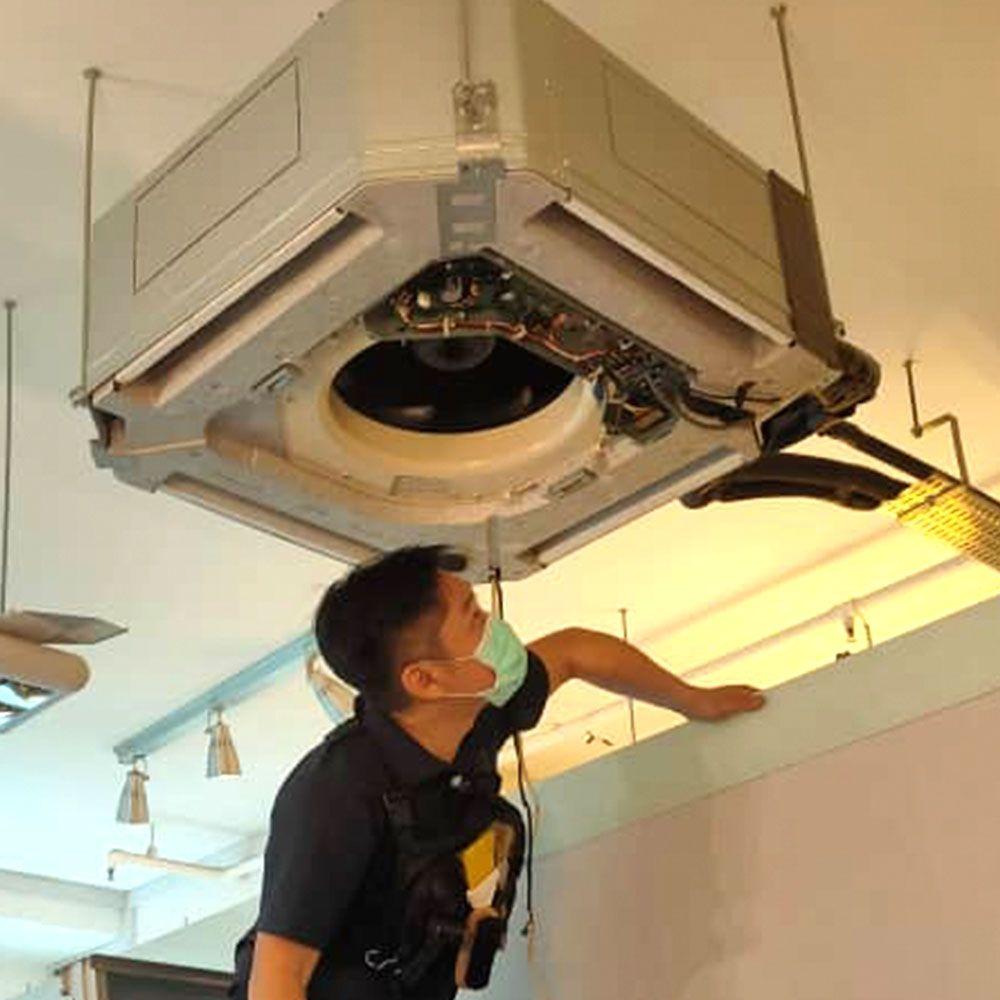 checking-of-commercial-aircon-unit